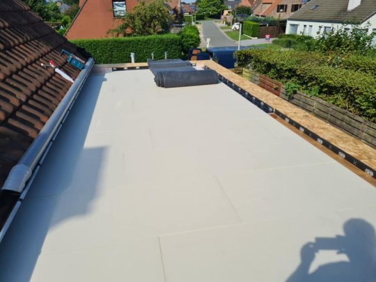 Plat Dak Epdm 2 4